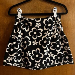 Altar'd State Women's Black and White Skirt